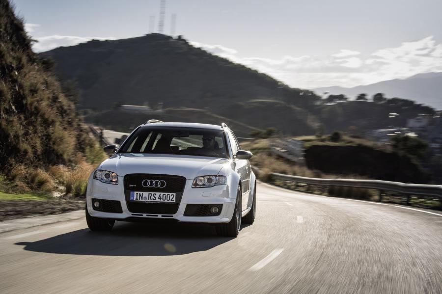  Audi RS4 Avant (B7, 8E) 2006 года  (WW) (фото 6 из 49)